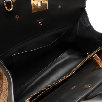 FERRAGAMO 