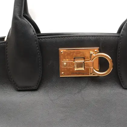 FERRAGAMO 
