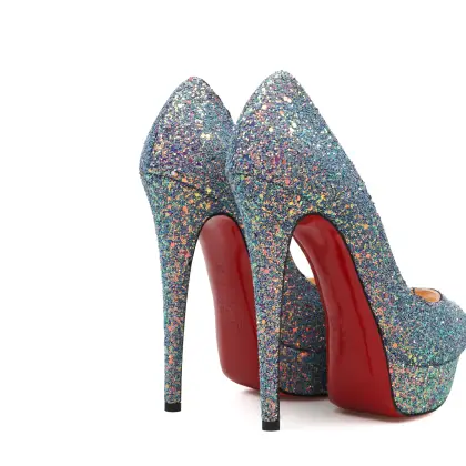 LOUBOUTIN 