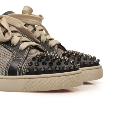 LOUBOUTIN 