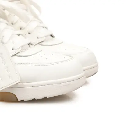 OFF WHITE 