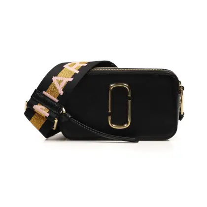 MARC JACOBS 