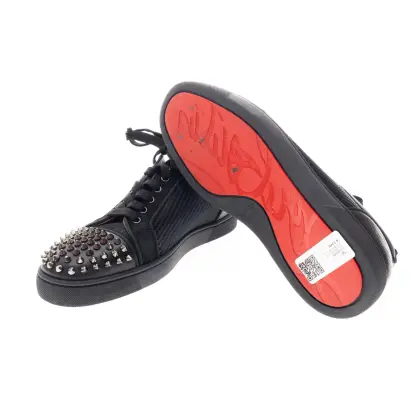 LOUBOUTIN 