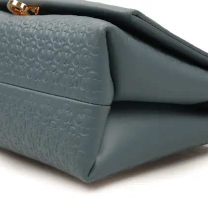 CAROLINA HERRERA 