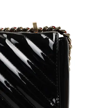 CAROLINA HERRERA 