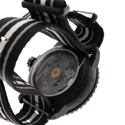 SWATCH 