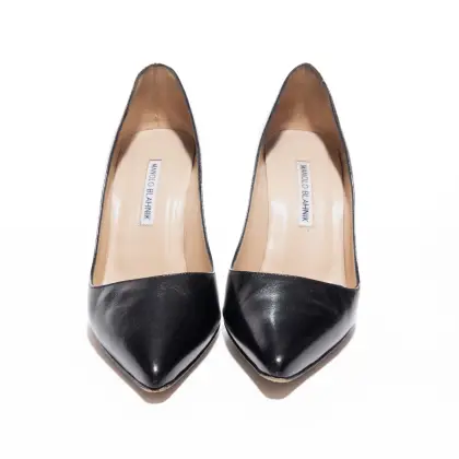 MANOLO BLAHNIK 