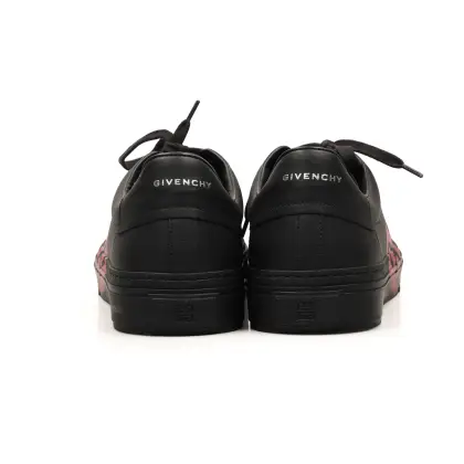 GIVENCHY 