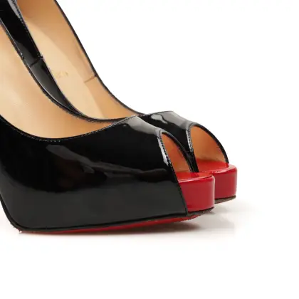 LOUBOUTIN 