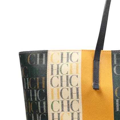 CAROLINA HERRERA 