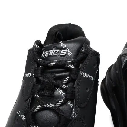 BALENCIAGA TRIPLE S