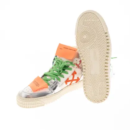 OFF WHITE 