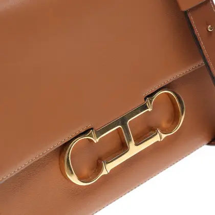 CAROLINA HERRERA 