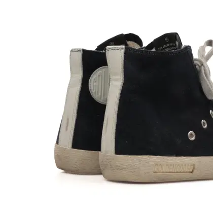 GOLDEN GOOSE 