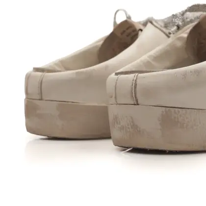 GOLDEN GOOSE 