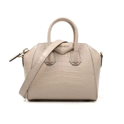 GIVENCHY 