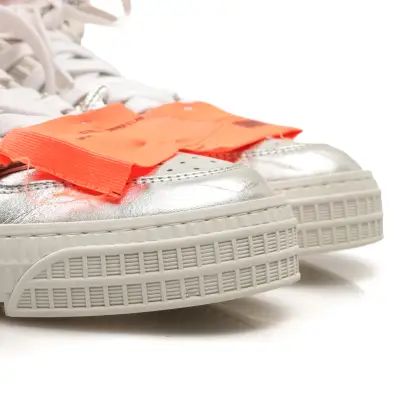 OFF WHITE 