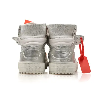 OFF WHITE 