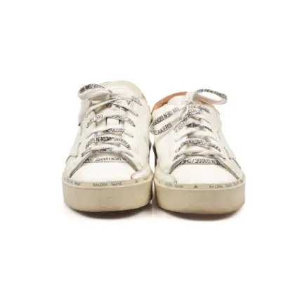 GOLDEN GOOSE 