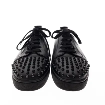 LOUBOUTIN 