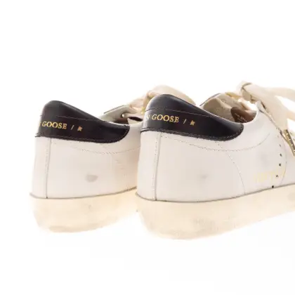 GOLDEN GOOSE 