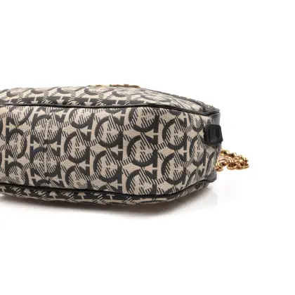 FERRAGAMO 