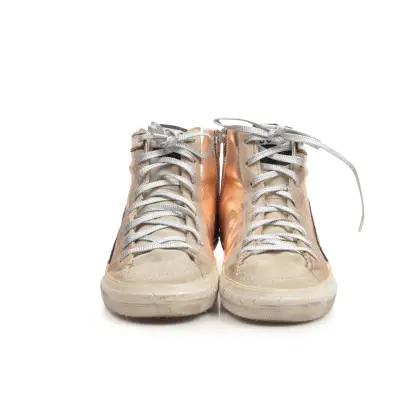GOLDEN GOOSE 
