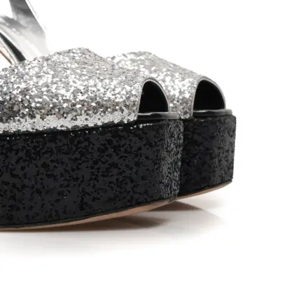 GIUSEPPE ZANOTTI 