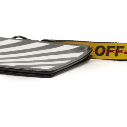 OFF WHITE 