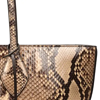 FERRAGAMO 