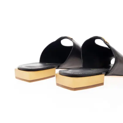 FERRAGAMO 