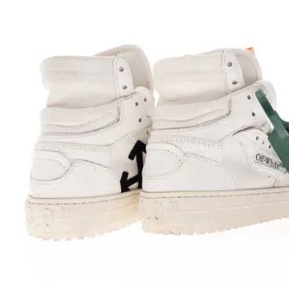 OFF WHITE 