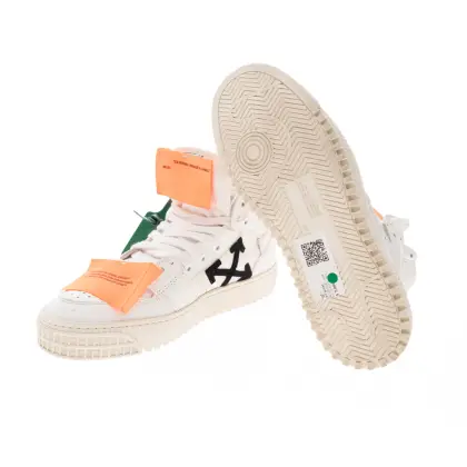 OFF WHITE 