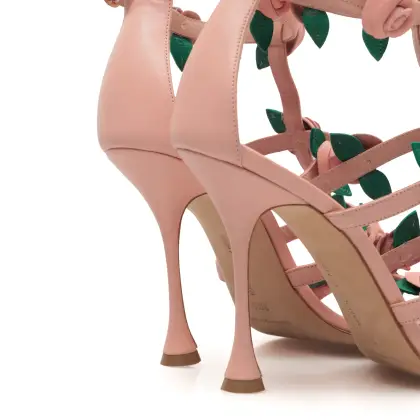 MANOLO BLAHNIK 
