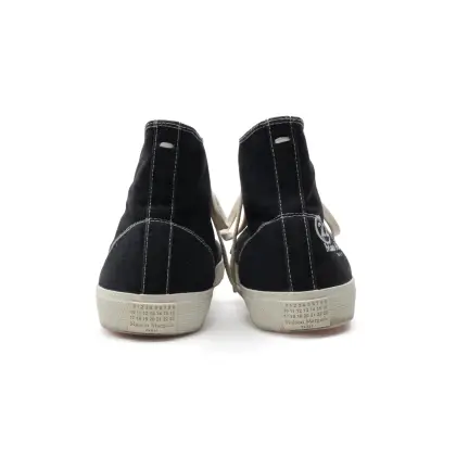 MAISON MARGIELA 