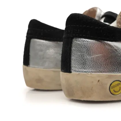 GOLDEN GOOSE 
