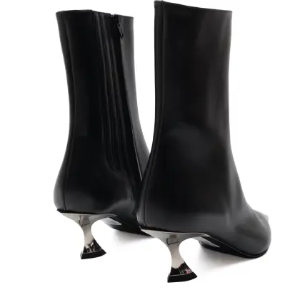 MUGLER 