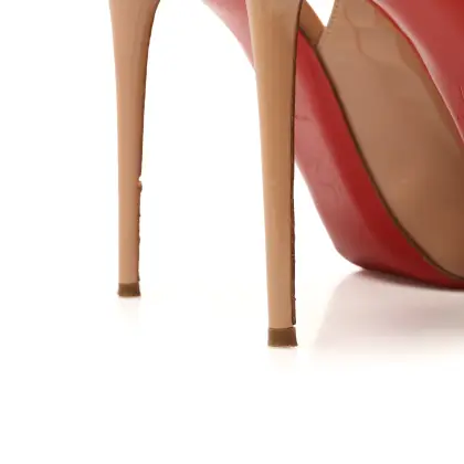 LOUBOUTIN 