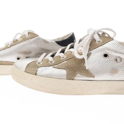 GOLDEN GOOSE 