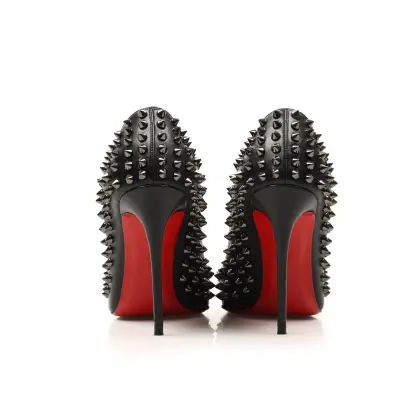 LOUBOUTIN 