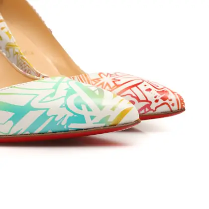 LOUBOUTIN 