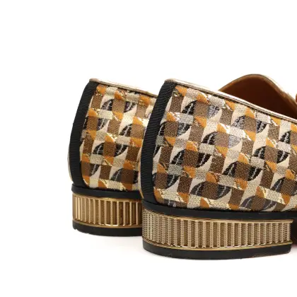 LOUBOUTIN 