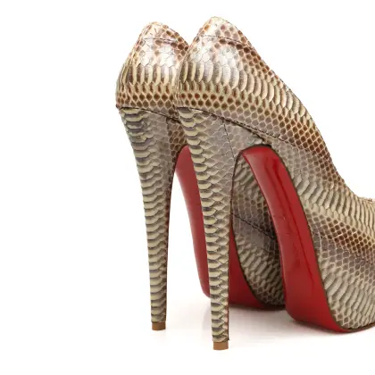 LOUBOUTIN 