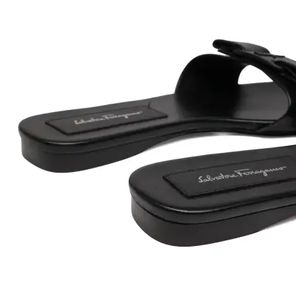 FERRAGAMO 