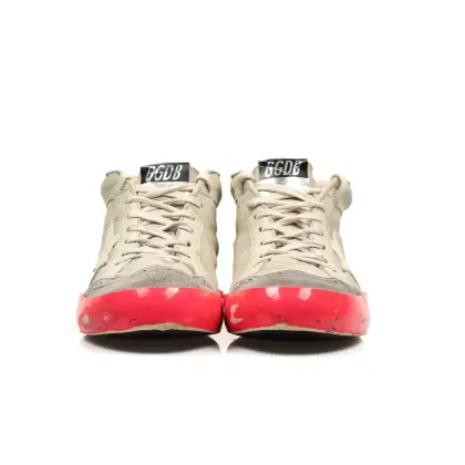 GOLDEN GOOSE 