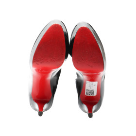 LOUBOUTIN 