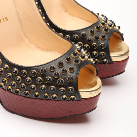 LOUBOUTIN 