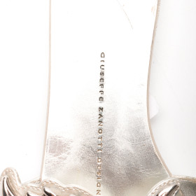 GIUSEPPE ZANOTTI 