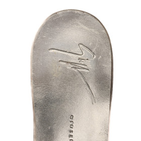 GIUSEPPE ZANOTTI 
