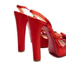 LOUBOUTIN 